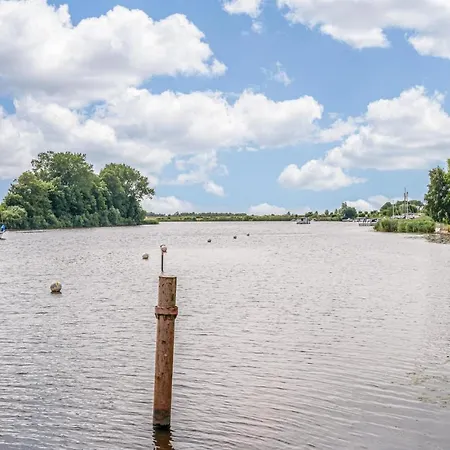 2 Bedroom Pet Friendly In Stapel Feriehus Suderstapel